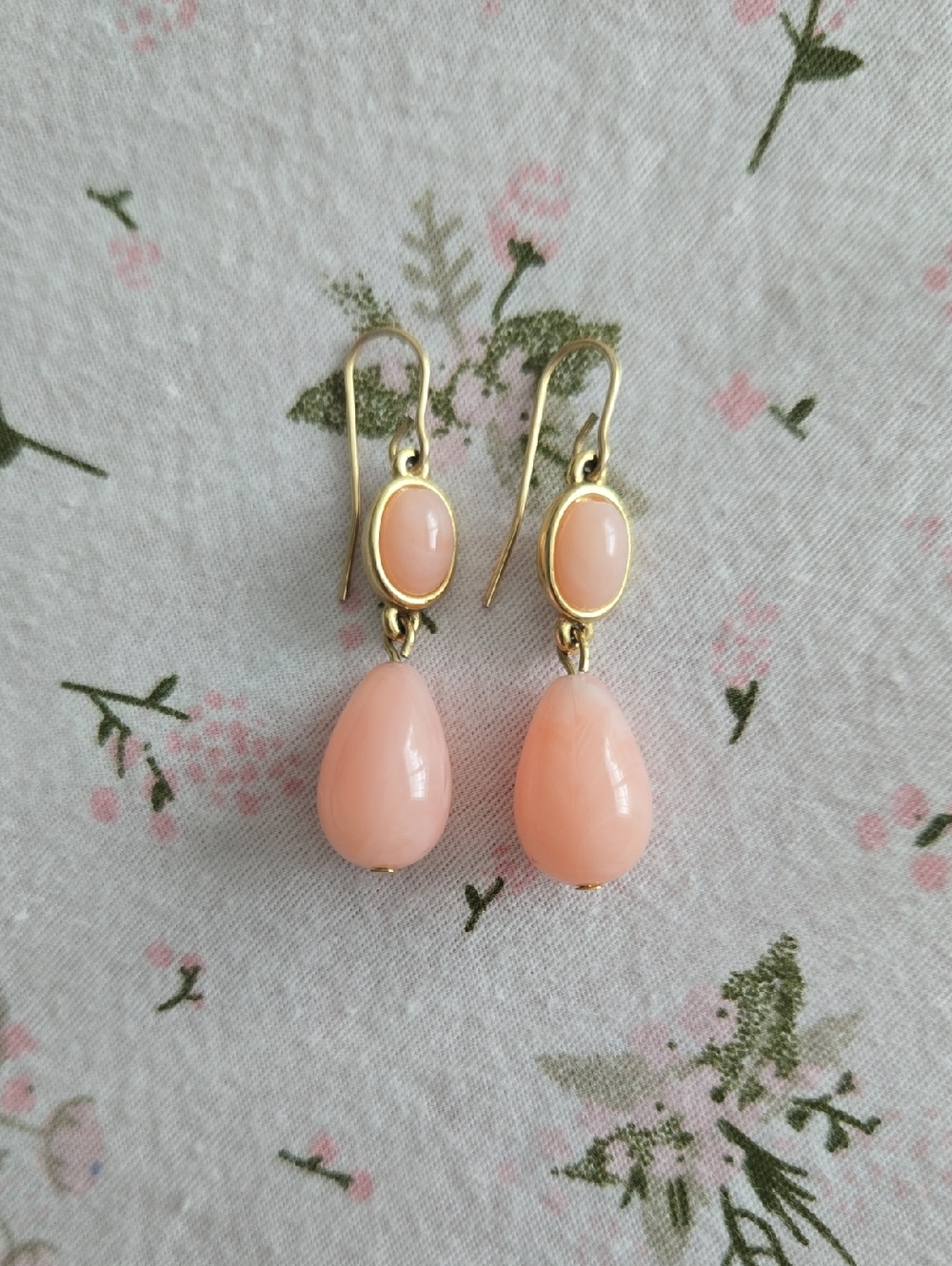 Gold-Plated Pink Teardrop Drop Earrings - Elegant Women Jewelry